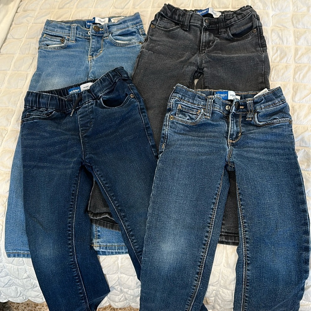 4 pairs Old Navy skinny jeans